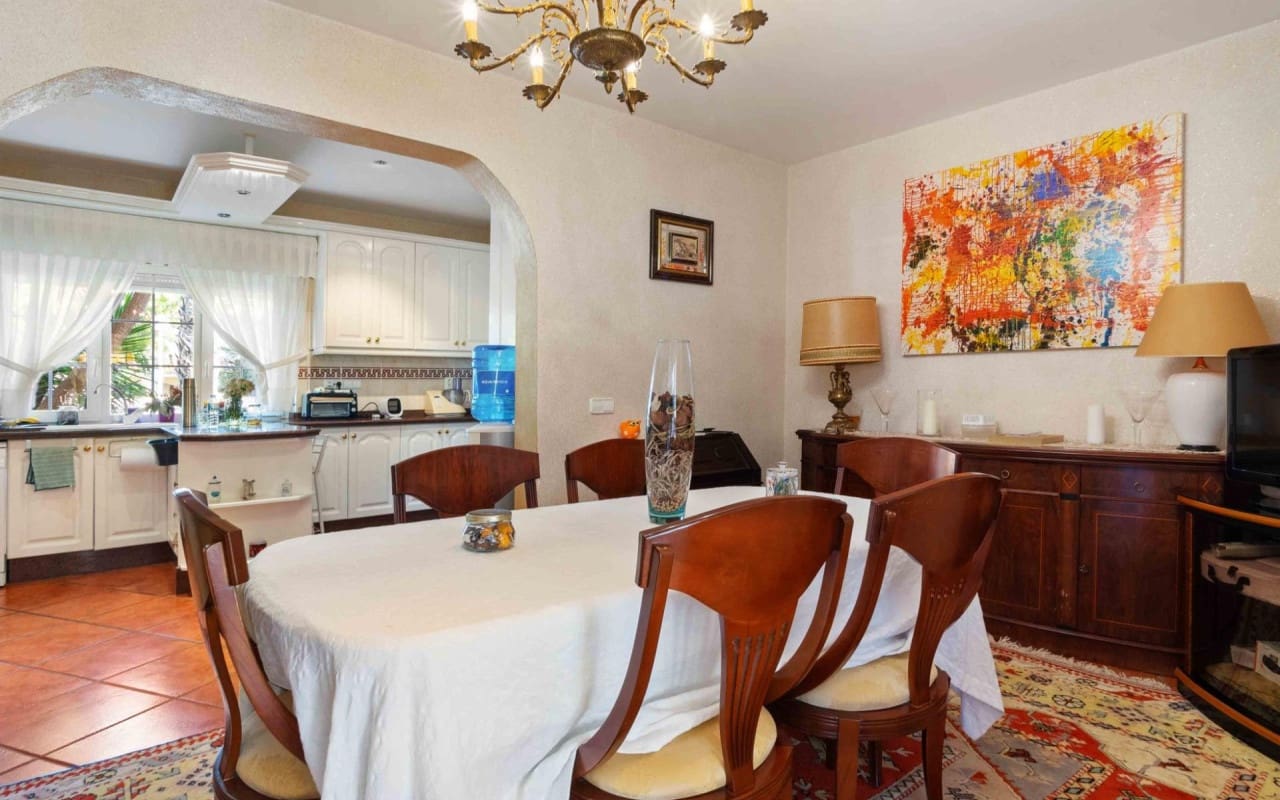 3 bedroom Villa for sale in Cabo Roig with pool - € 1,550,000 (Ref: 9849844)