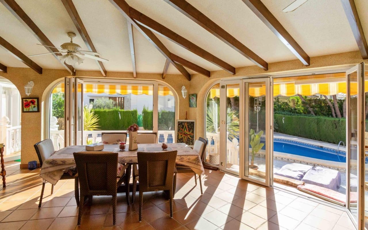3 bedroom Villa for sale in Cabo Roig with pool - € 1,550,000 (Ref: 9849844)