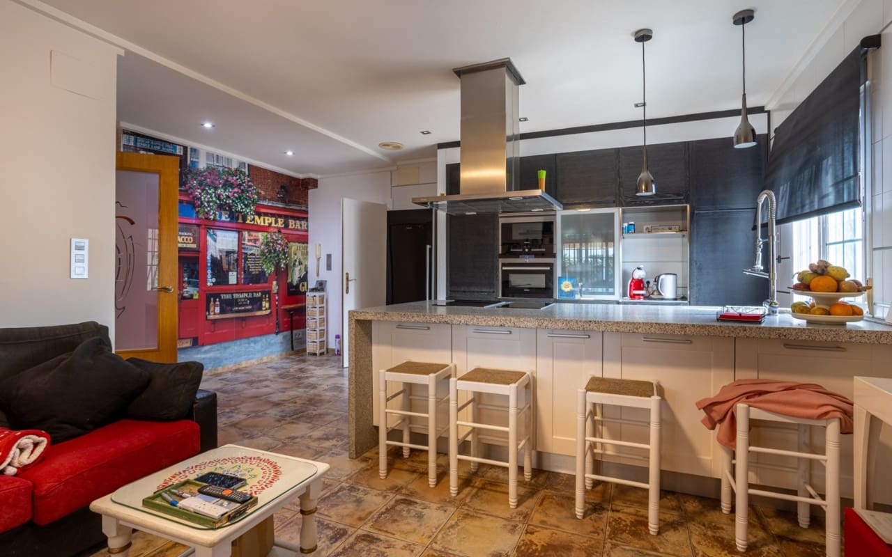5 soveværelse Villa til salg i La Hoya med swimmingpool - € 510.000 (Ref: 9849845)