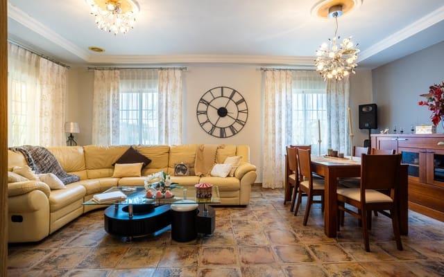 5 soveværelse Villa til salg i La Hoya, Elche / Elx med swimmingpool - € 510.000 (Ref: 9849845)