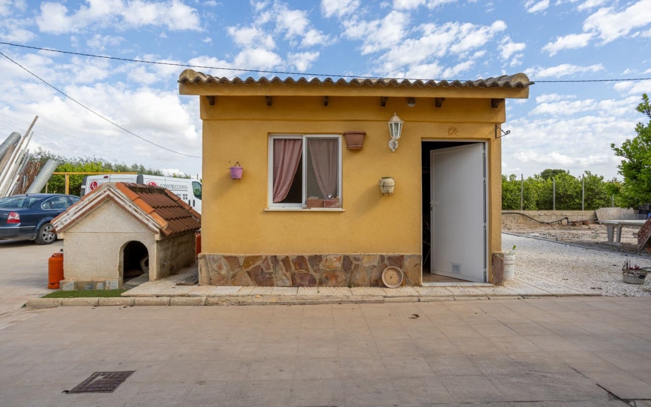 5 soveværelse Villa til salg i La Hoya med swimmingpool - € 510.000 (Ref: 9849845)