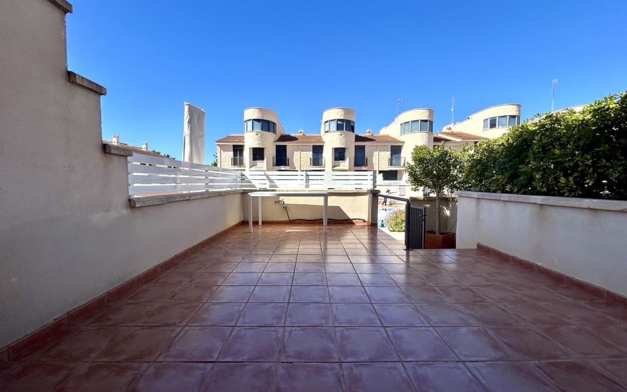 3 bedroom Townhouse for sale in Cabo Roig with pool - € 319,900 (Ref: 9849846)