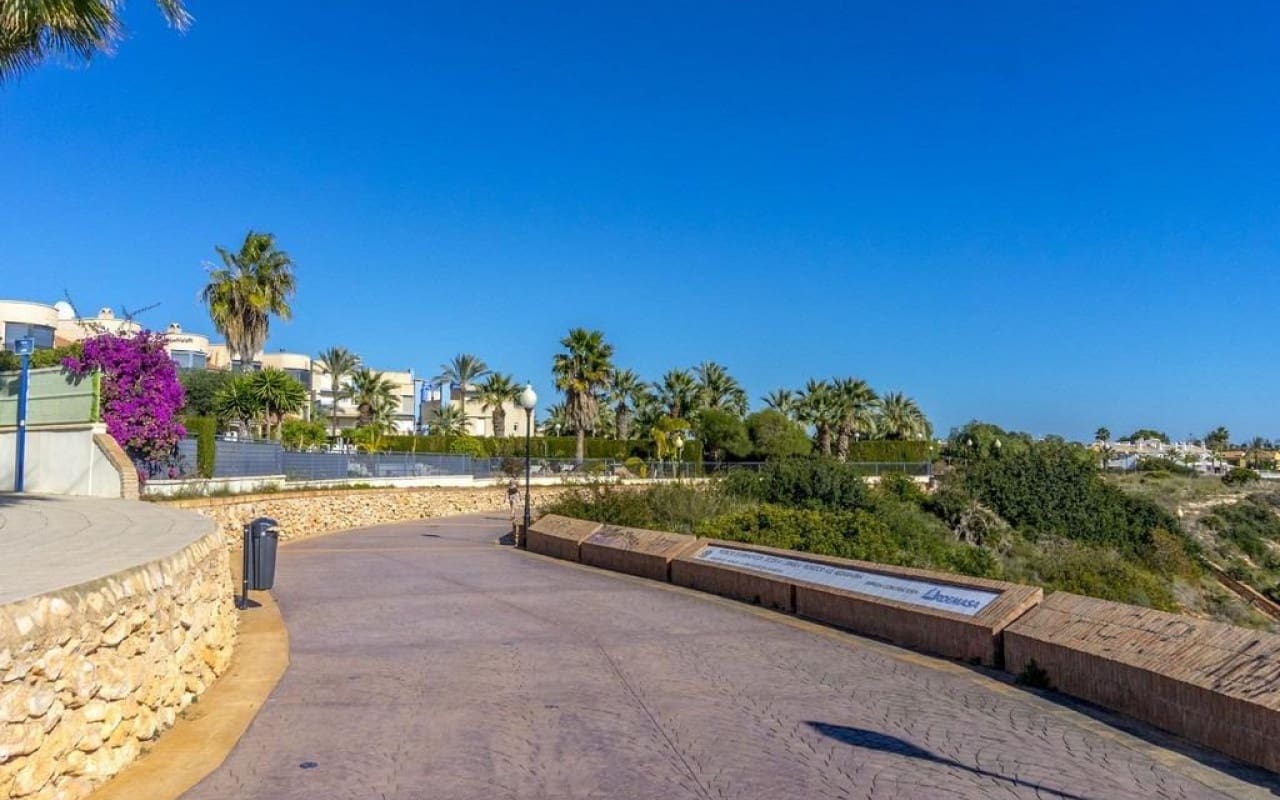 3 bedroom Townhouse for sale in Cabo Roig with pool - € 319,900 (Ref: 9849846)