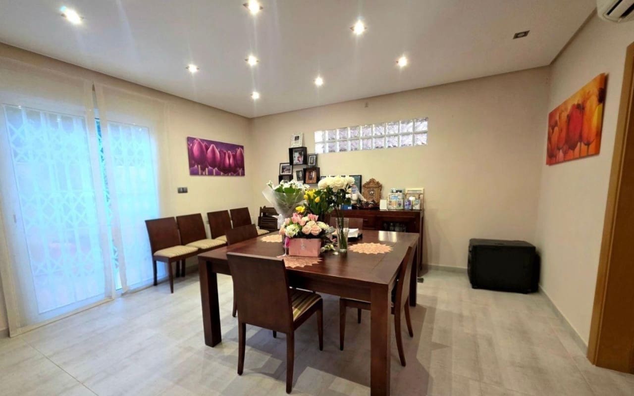 5 bedroom Villa for sale in Dehesa de Campoamor with pool - € 739,000 (Ref: 9849847)