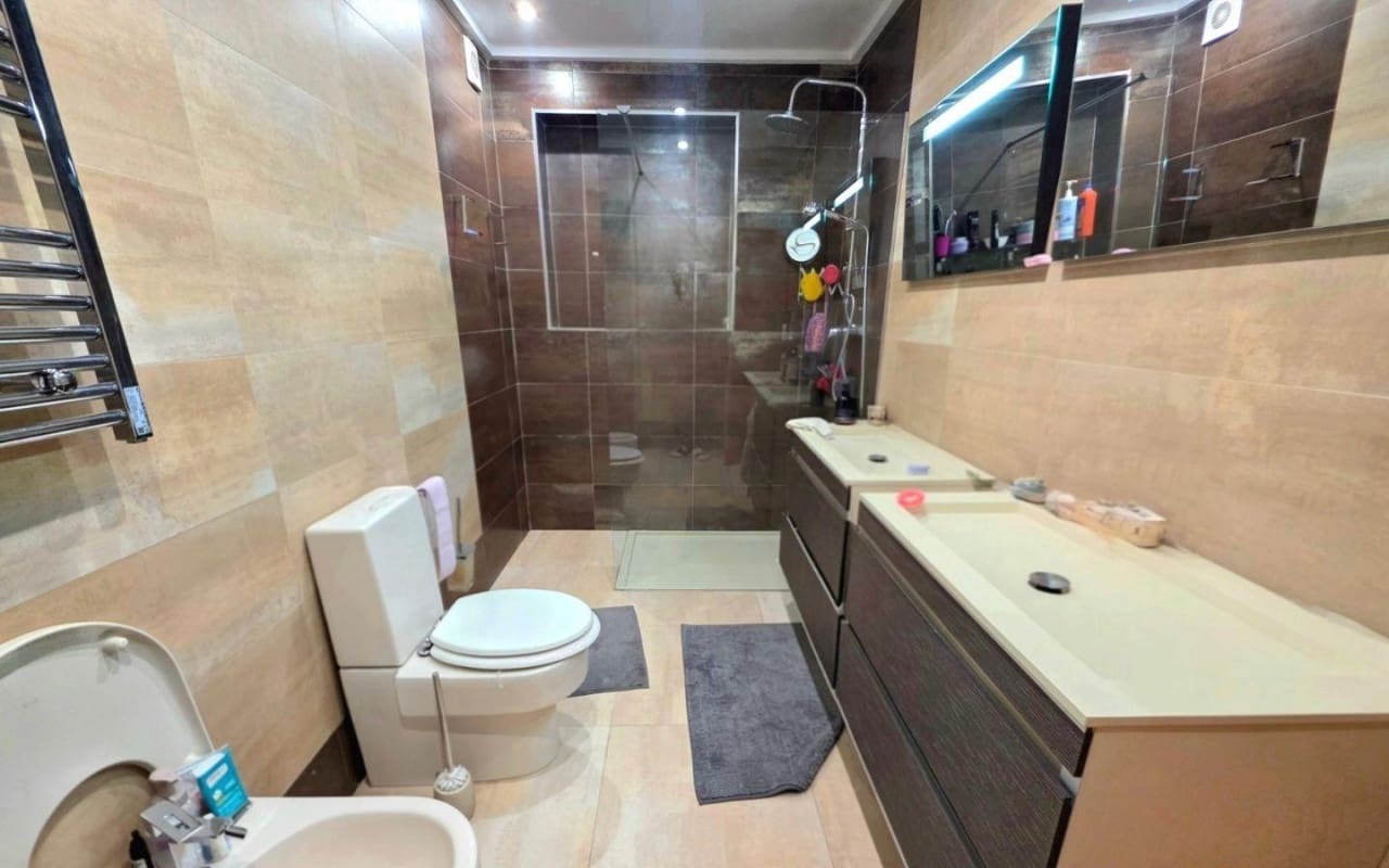5 bedroom Villa for sale in Dehesa de Campoamor with pool - € 739,000 (Ref: 9849847)