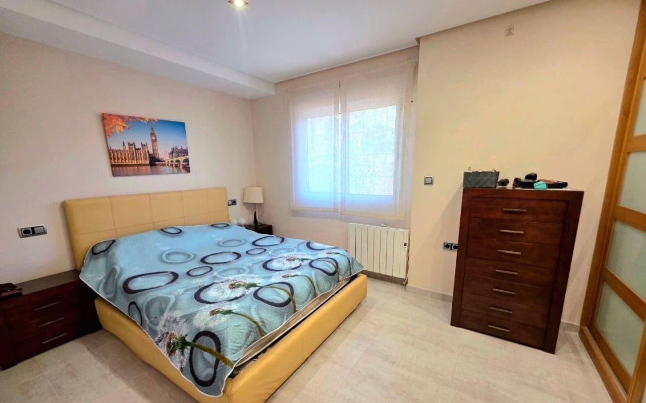 5 bedroom Villa for sale in Dehesa de Campoamor with pool - € 739,000 (Ref: 9849847)