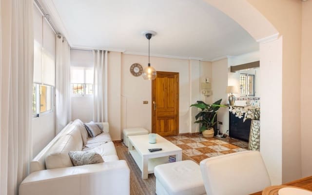 2 makuuhuone Huvila myytävänä paikassa La Regia, Orihuela mukana uima-altaan - 244 900 € (Ref: 9849848)
