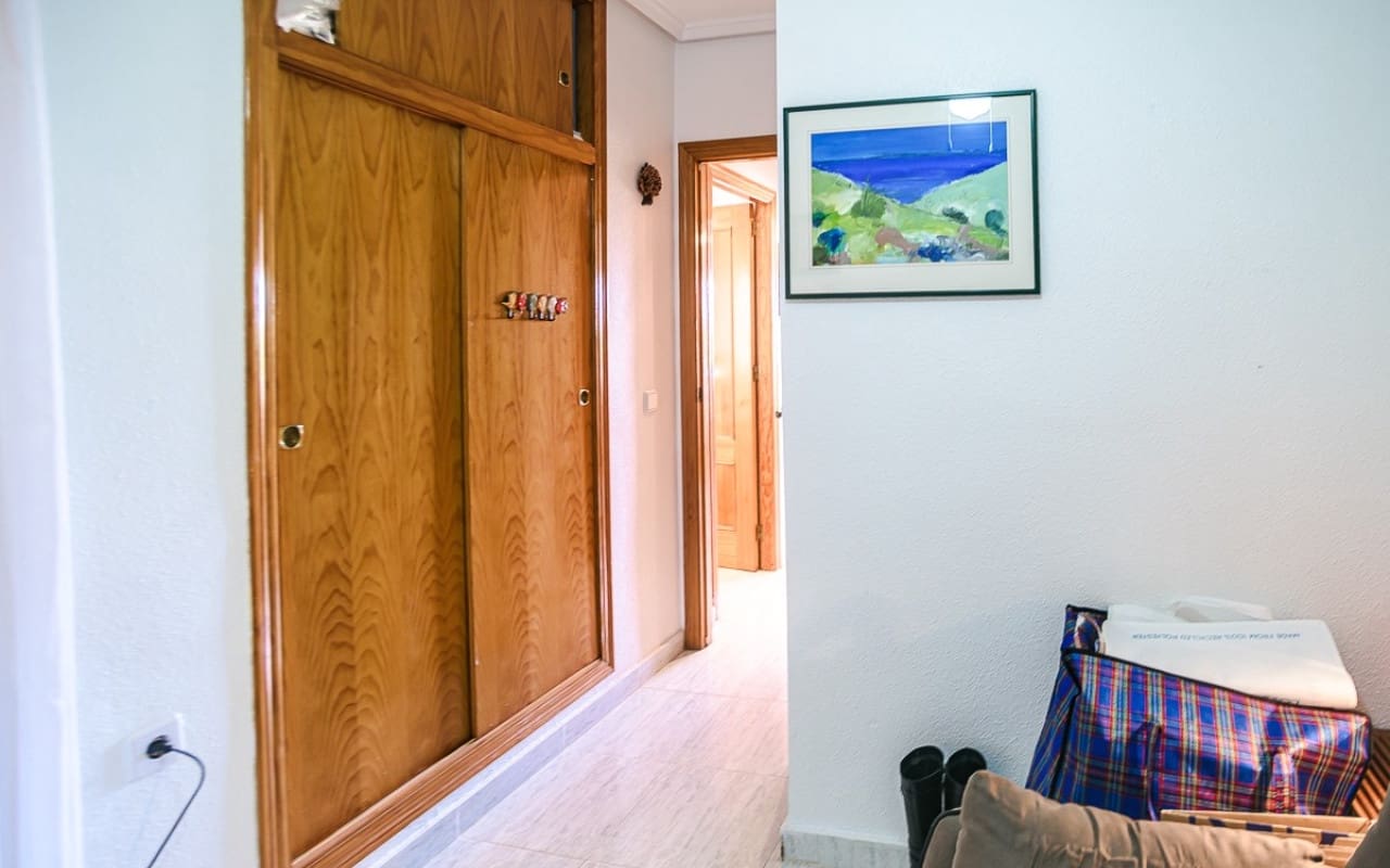 4 bedroom Beach Apartment for sale in Alicante / Alacant city - € 269,500 (Ref: 9849850)