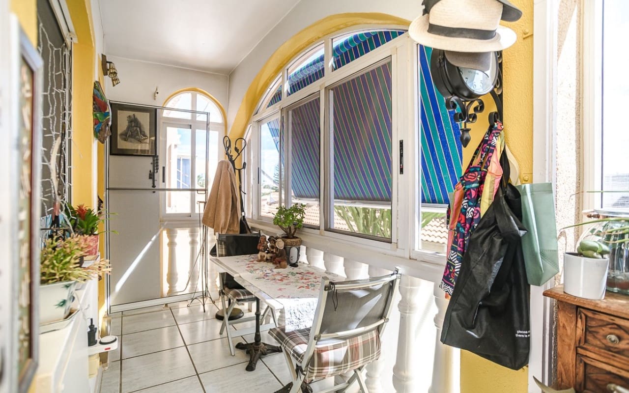 4 bedroom Beach Apartment for sale in Alicante / Alacant city - € 269,500 (Ref: 9849850)