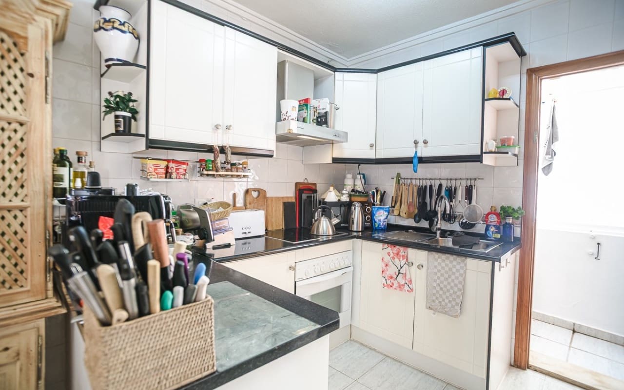 4 bedroom Beach Apartment for sale in Alicante / Alacant city - € 269,500 (Ref: 9849850)