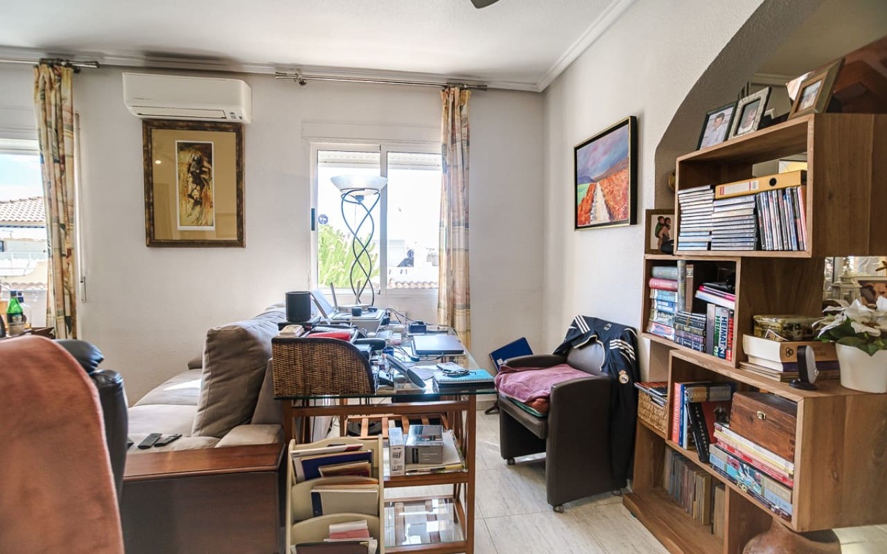 4 bedroom Beach Apartment for sale in Alicante / Alacant city - € 269,500 (Ref: 9849850)