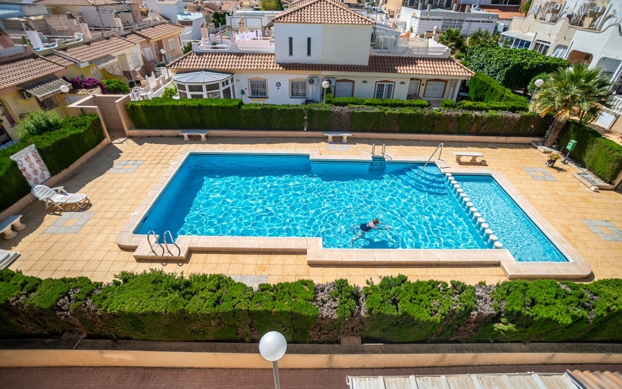 4 bedroom Beach Apartment for sale in Alicante / Alacant city - € 269,500 (Ref: 9849850)