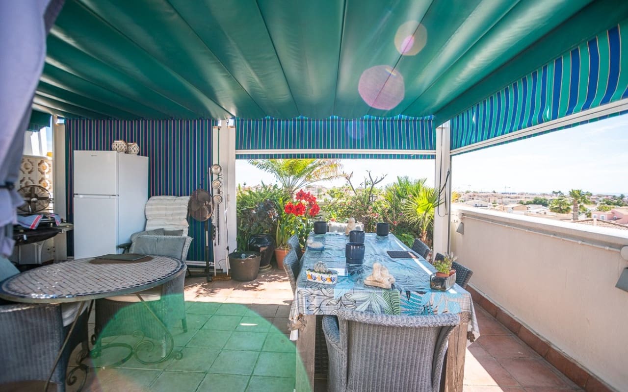 4 bedroom Beach Apartment for sale in Alicante / Alacant city - € 269,500 (Ref: 9849850)