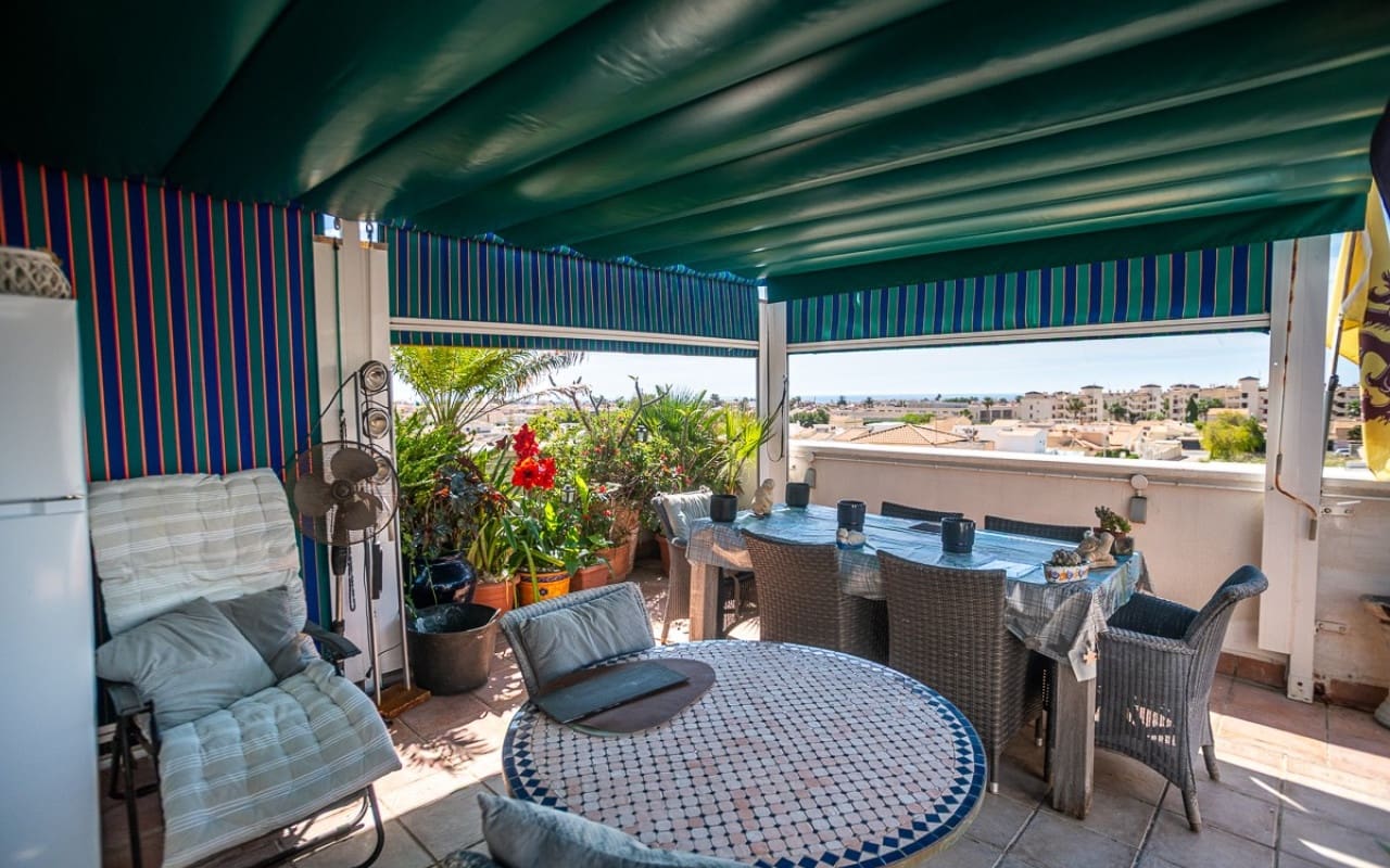 4 bedroom Beach Apartment for sale in Alicante / Alacant city - € 269,500 (Ref: 9849850)