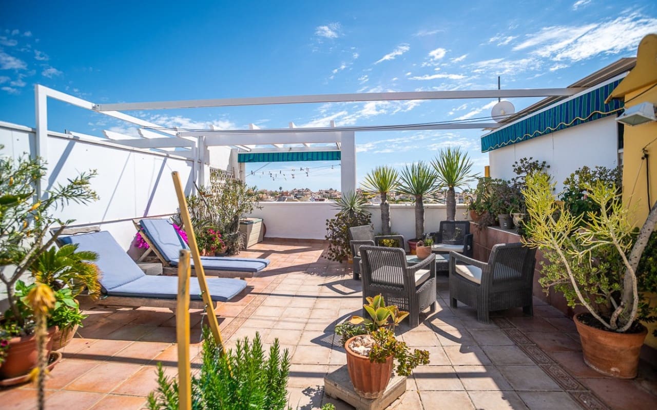4 bedroom Beach Apartment for sale in Alicante / Alacant city - € 269,500 (Ref: 9849850)