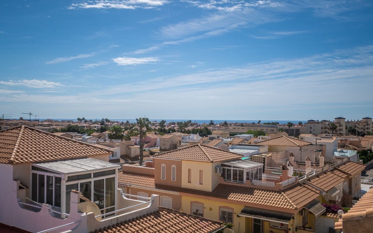 4 bedroom Beach Apartment for sale in Alicante / Alacant city - € 269,500 (Ref: 9849850)
