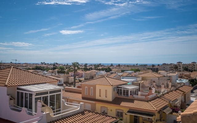 4 bedroom Beach Apartment for sale in Alicante / Alacant city - € 269,500 (Ref: 9849850)