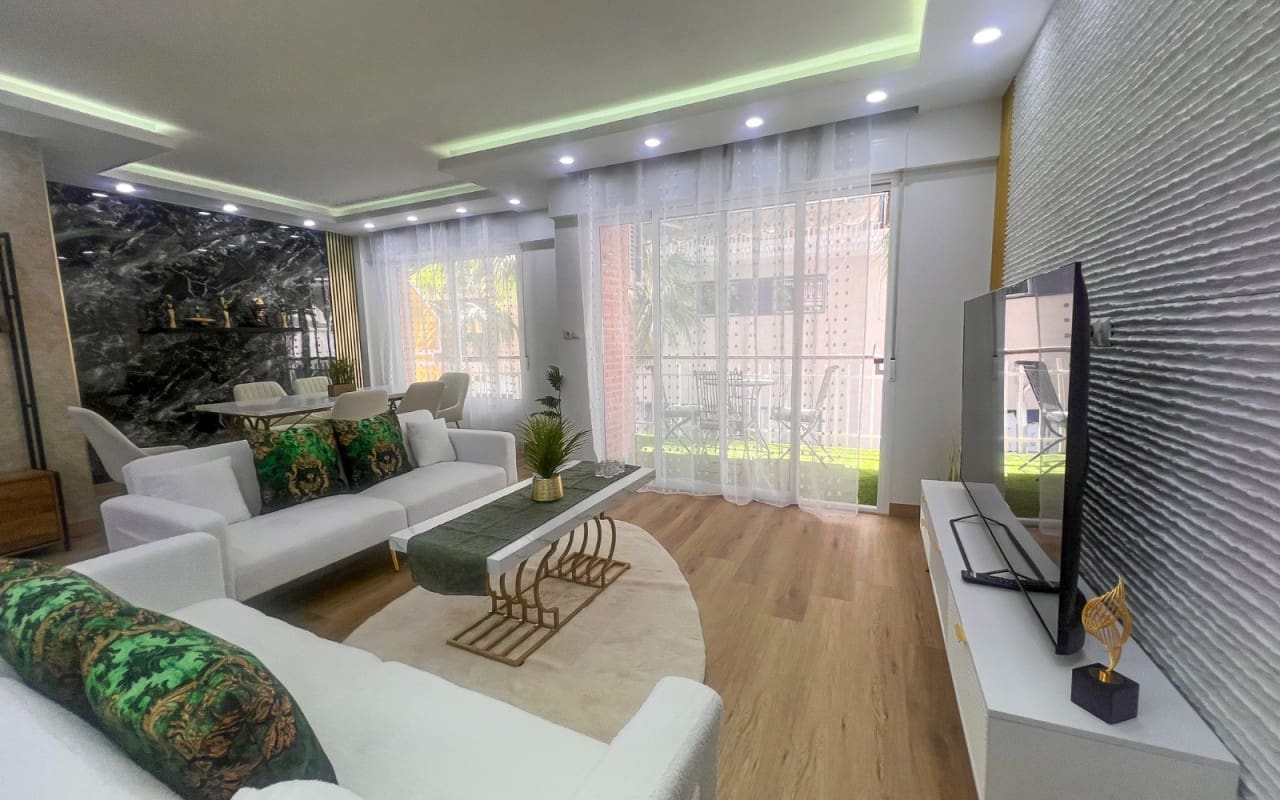 4 chambre Appartement à vendre à Torrevieja - 285 000 € (Ref: 9849852)