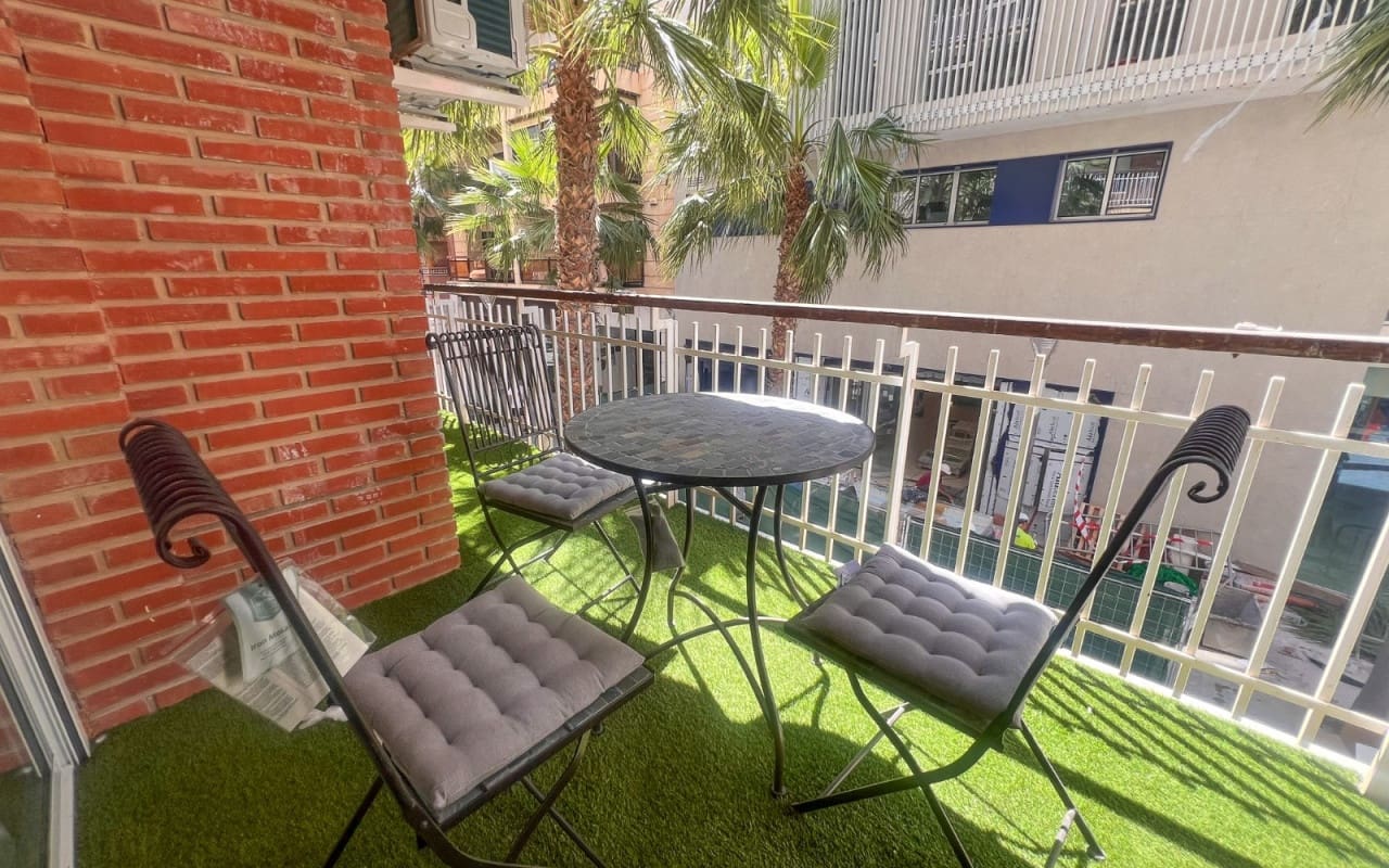 4 chambre Appartement à vendre à Torrevieja - 285 000 € (Ref: 9849852)