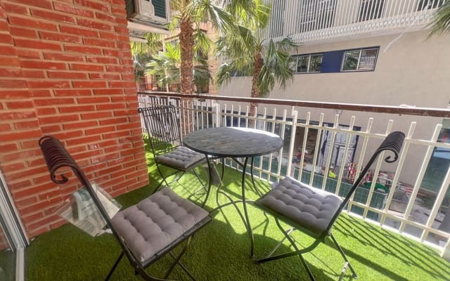 4 chambre Appartement à vendre à Centro - Muelle Pesquero, Torrevieja - 285 000 € (Ref: 9849852)