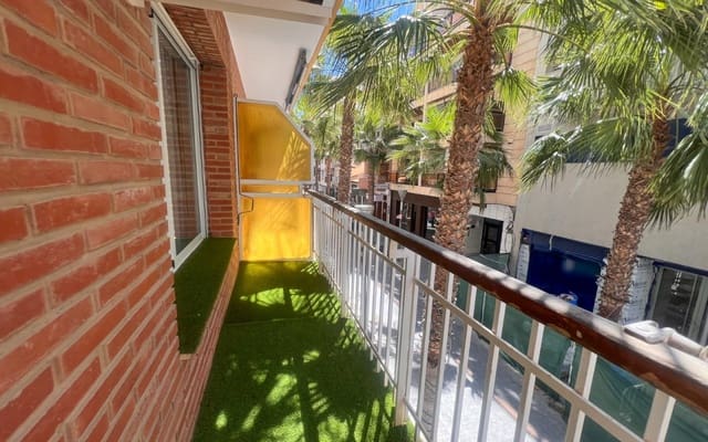 4 chambre Appartement à vendre à Centro - Muelle Pesquero, Torrevieja - 285 000 € (Ref: 9849852)