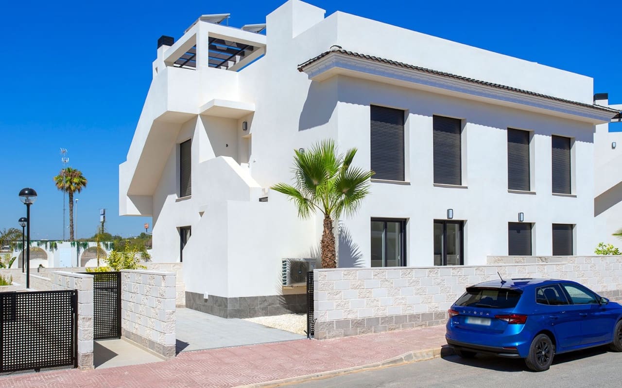 2 bedroom Apartment for rent in Ciudad Quesada with pool garage - € 1,500 (Ref: 9865937)