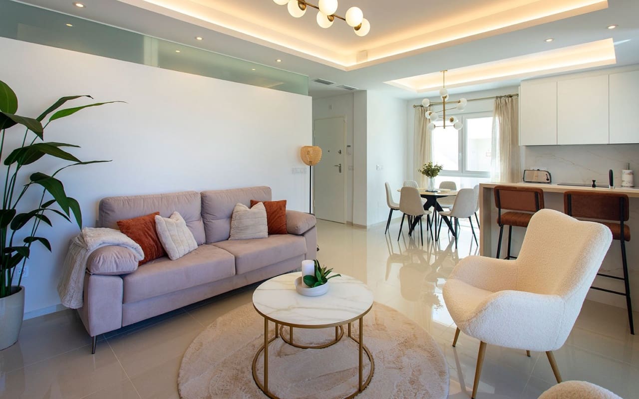 2 bedroom Apartment for rent in Ciudad Quesada with pool garage - € 1,500 (Ref: 9865937)