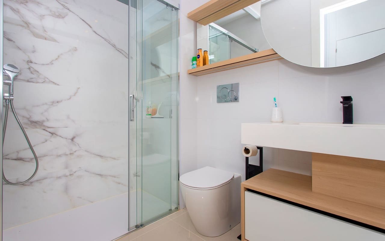 2 bedroom Apartment for rent in Ciudad Quesada with pool garage - € 1,500 (Ref: 9865937)