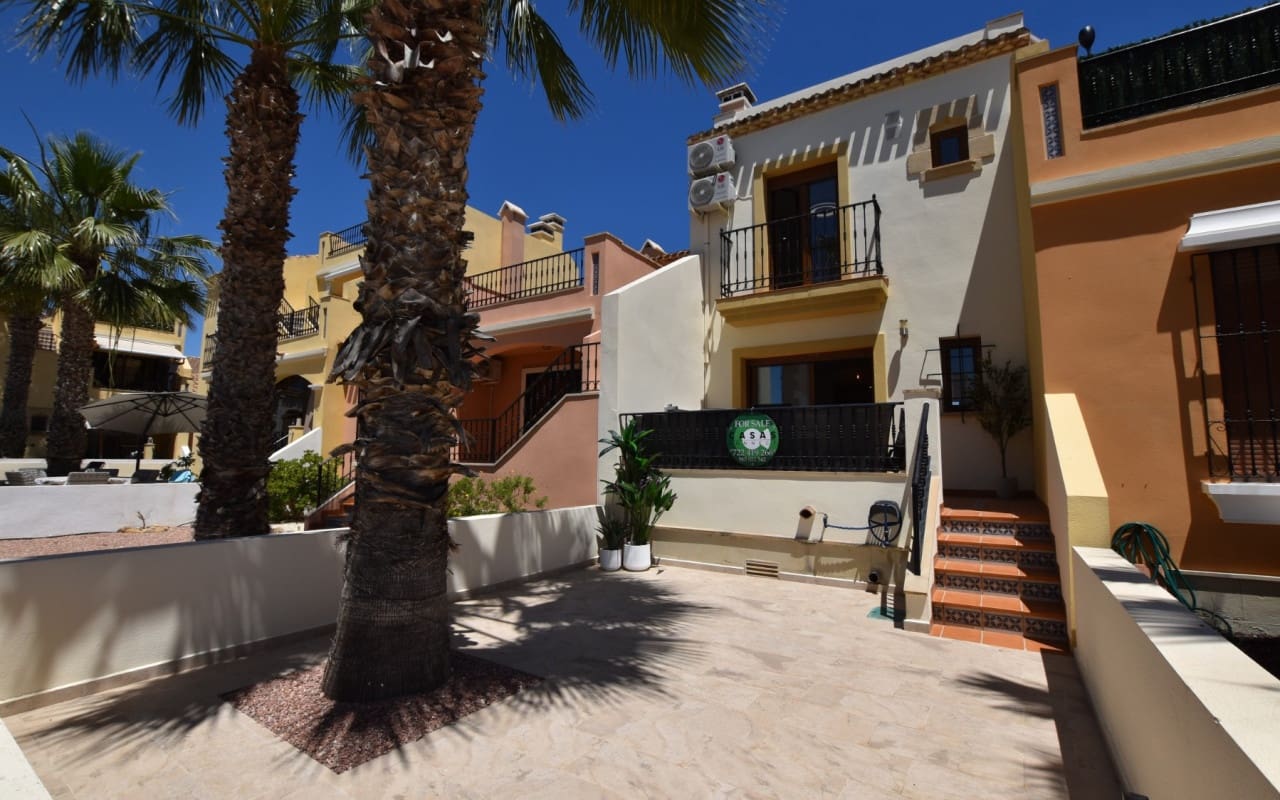 2 soverom Hus til salgs i Algorfa med svømmebasseng - € 210 000 (Ref: 9876841)
