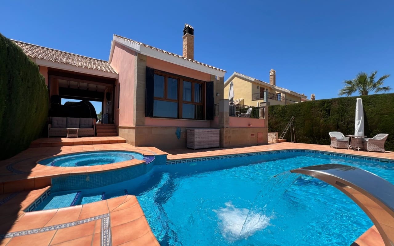 3 chambre Villa/Maison à vendre à Algorfa avec piscine - 495 000 € (Ref: 9876842)