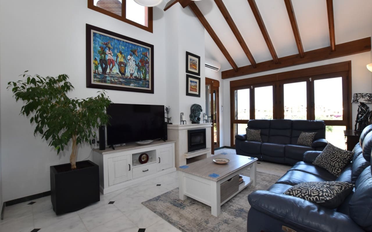 3 chambre Villa/Maison à vendre à Algorfa avec piscine - 495 000 € (Ref: 9876842)