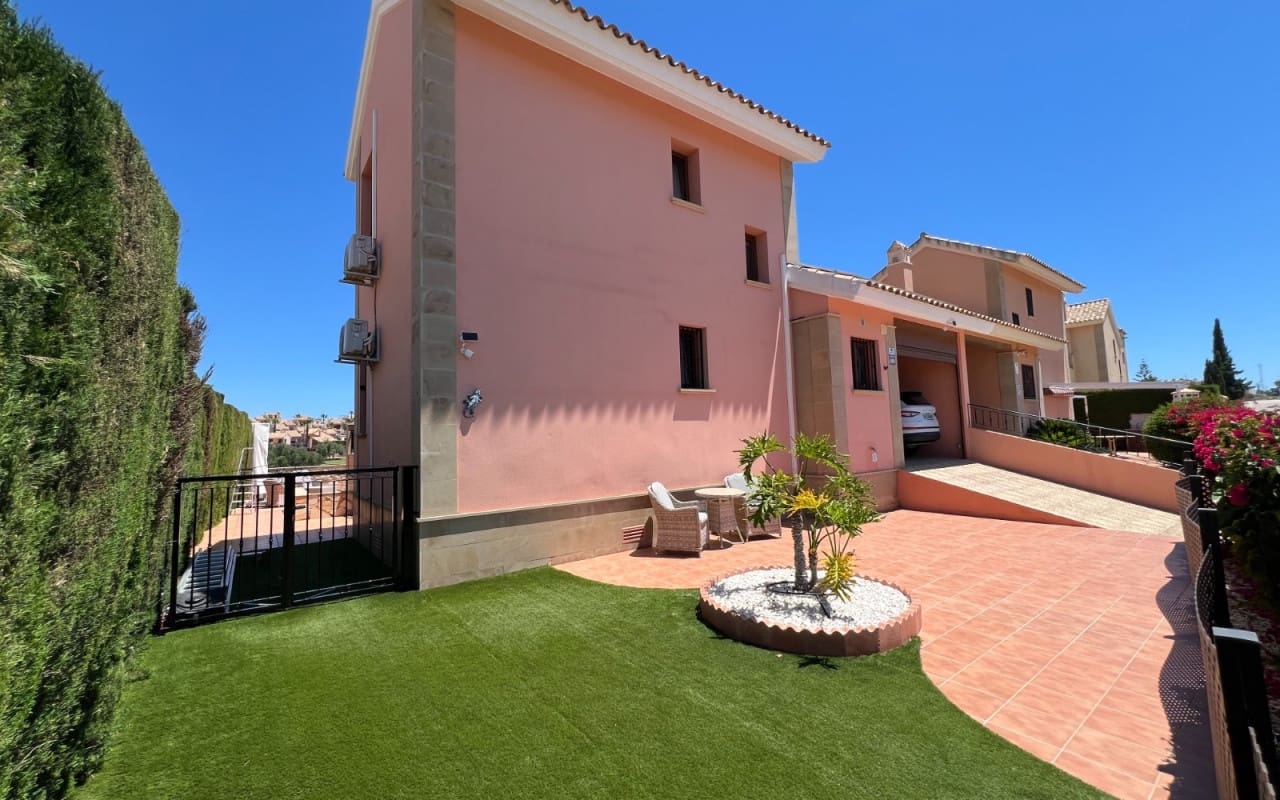 3 chambre Villa/Maison à vendre à Algorfa avec piscine - 495 000 € (Ref: 9876842)