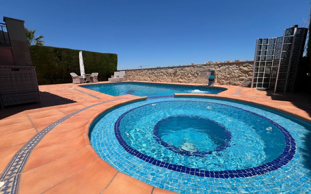 3 chambre Villa/Maison à vendre à Algorfa avec piscine - 495 000 € (Ref: 9876842)