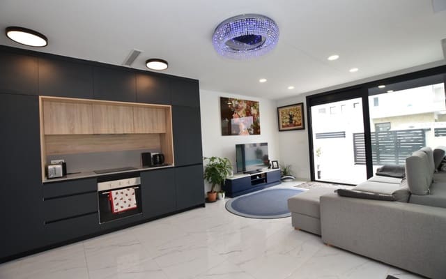 3 chambre Villa/Maison à vendre à Los Montesinos avec piscine - 375 000 € (Ref: 9876844)