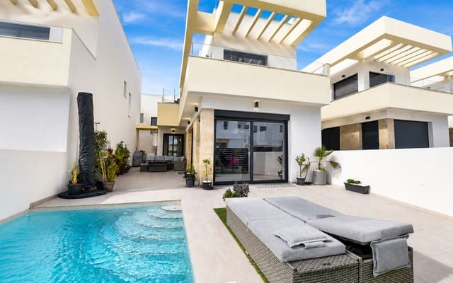 3 soveværelse Villa til salg i Los Montesinos med swimmingpool garage - € 369.000 (Ref: 9876844)