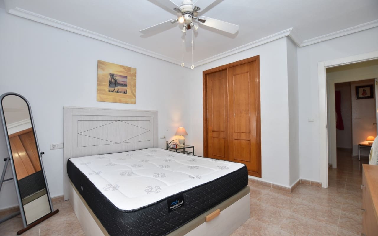 3 bedroom Villa for sale in Algorfa with pool - € 209,900 (Ref: 9876846)