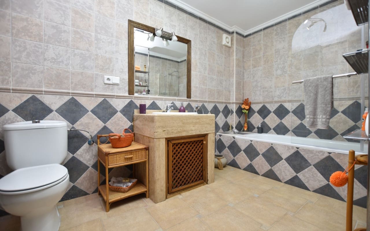 3 sypialnia Willa na sprzedaż w Algorfa z basenem - 599 990 € (Ref: 9876849)