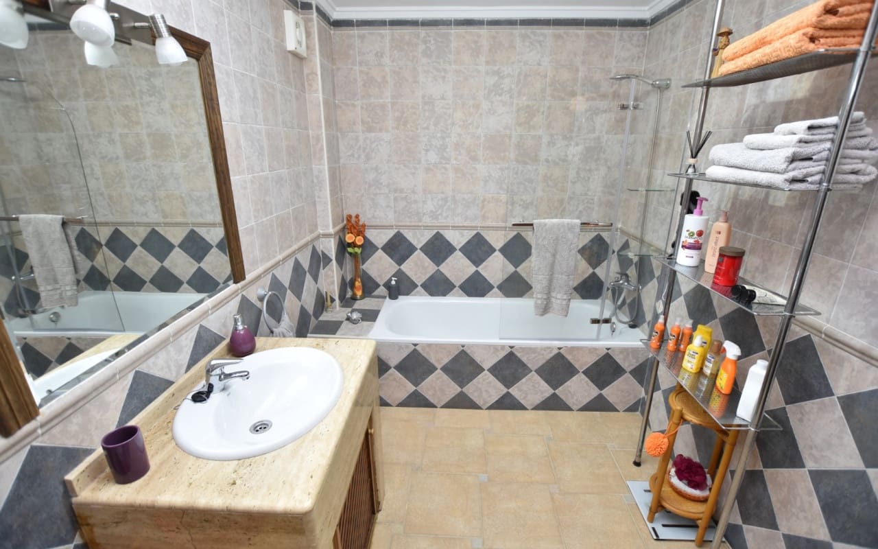 3 sypialnia Willa na sprzedaż w Algorfa z basenem - 599 990 € (Ref: 9876849)
