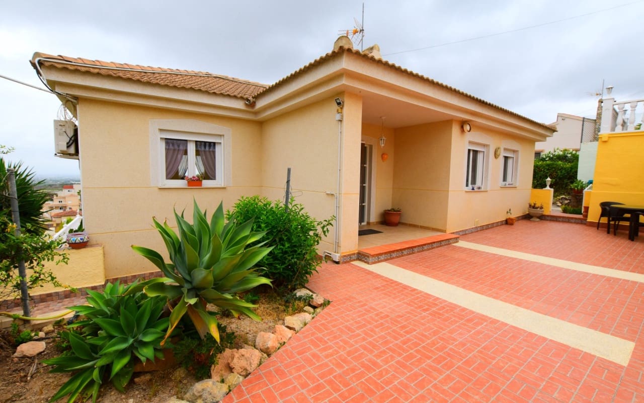 3 sypialnia Willa na sprzedaż w Algorfa z basenem - 599 990 € (Ref: 9876849)