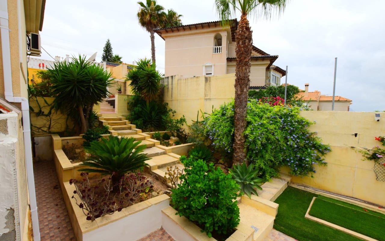 3 sypialnia Willa na sprzedaż w Algorfa z basenem - 599 990 € (Ref: 9876849)