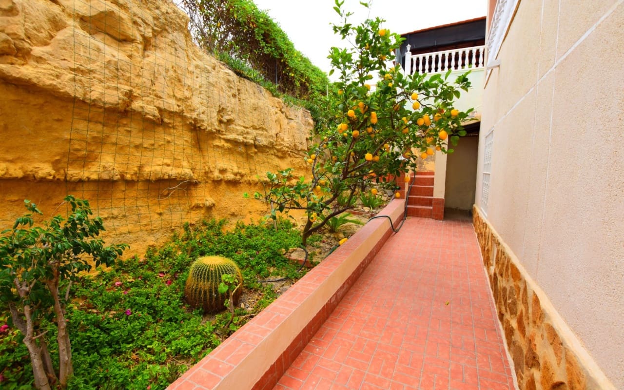 3 sypialnia Willa na sprzedaż w Algorfa z basenem - 599 990 € (Ref: 9876849)