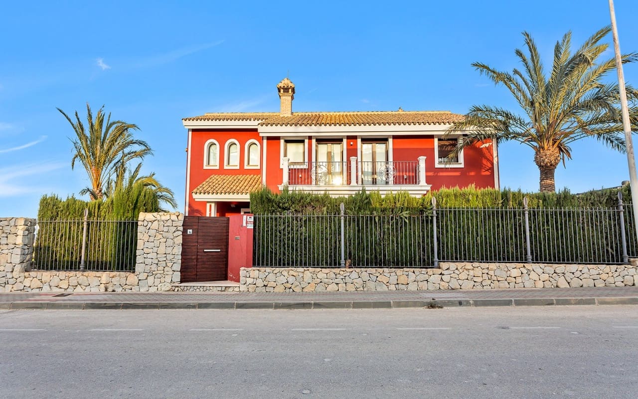 6 slaapkamer Villa te koop in Algorfa met zwembad - € 1.550.000 (Ref: 9876850)