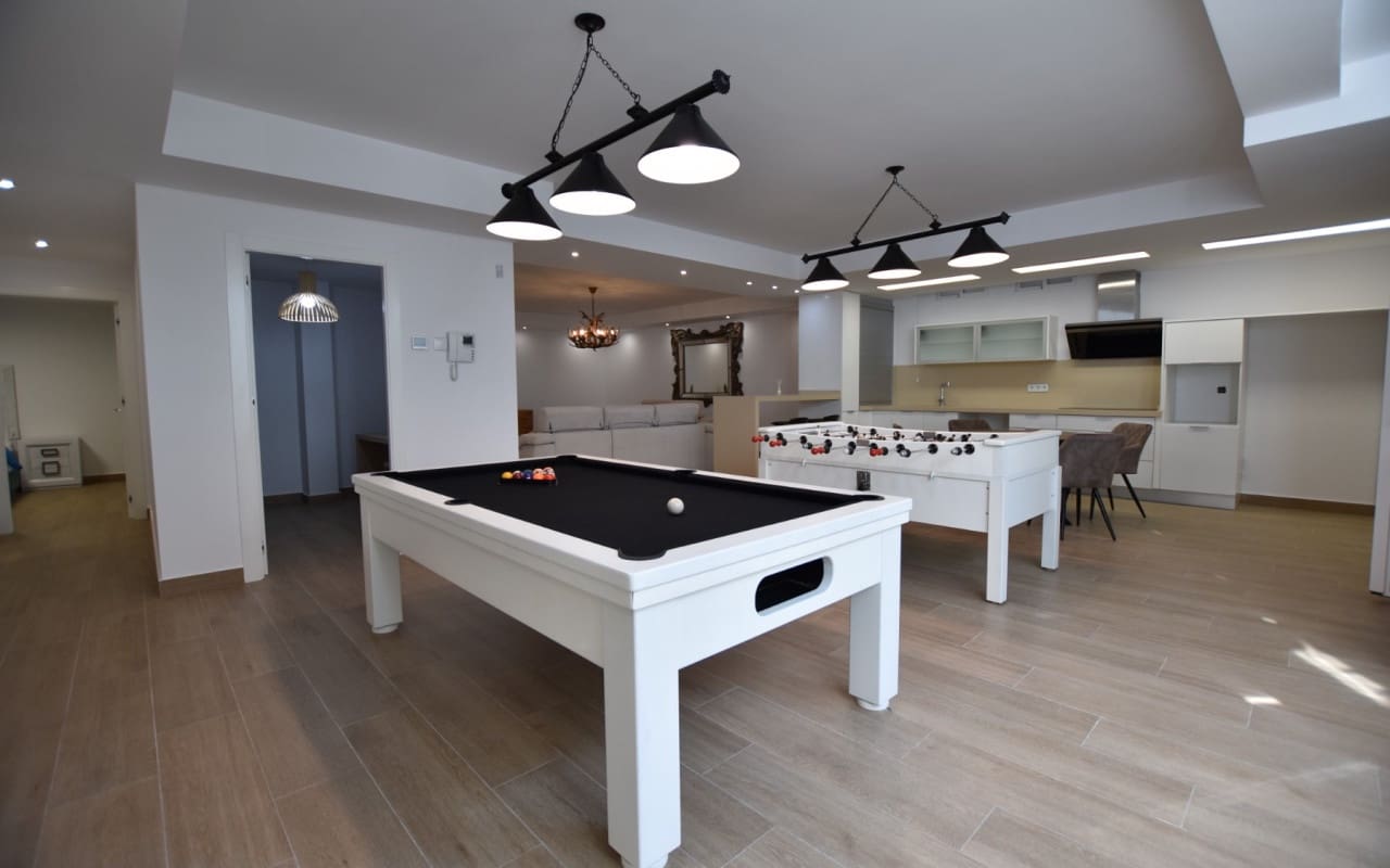 5 bedroom Villa for sale in San Miguel de Salinas with pool - € 995,000 (Ref: 9876851)