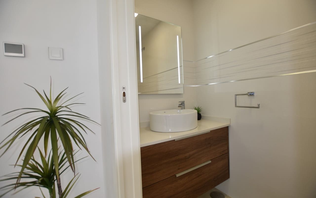 5 bedroom Villa for sale in San Miguel de Salinas with pool - € 995,000 (Ref: 9876851)