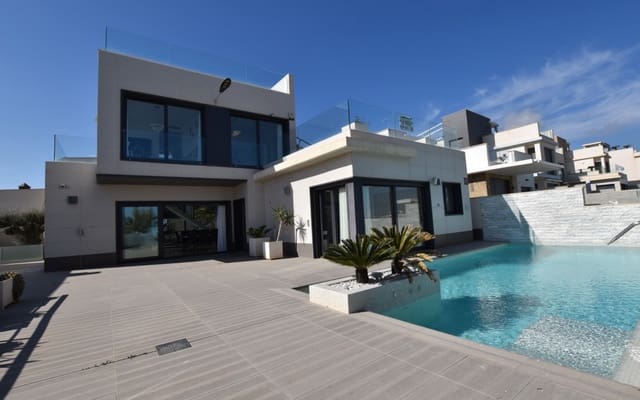 5 bedroom Villa for sale in San Miguel de Salinas with pool - € 995,000 (Ref: 9876851)