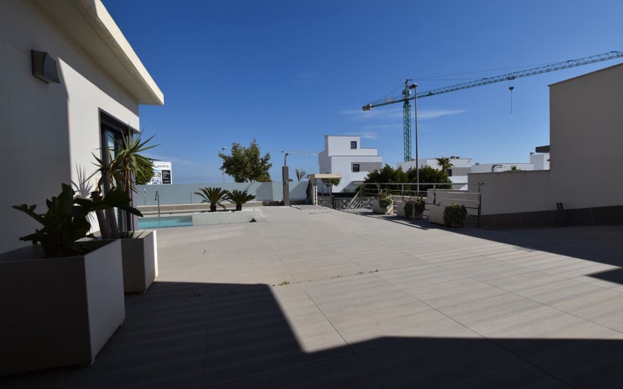 5 bedroom Villa for sale in San Miguel de Salinas with pool - € 995,000 (Ref: 9876851)