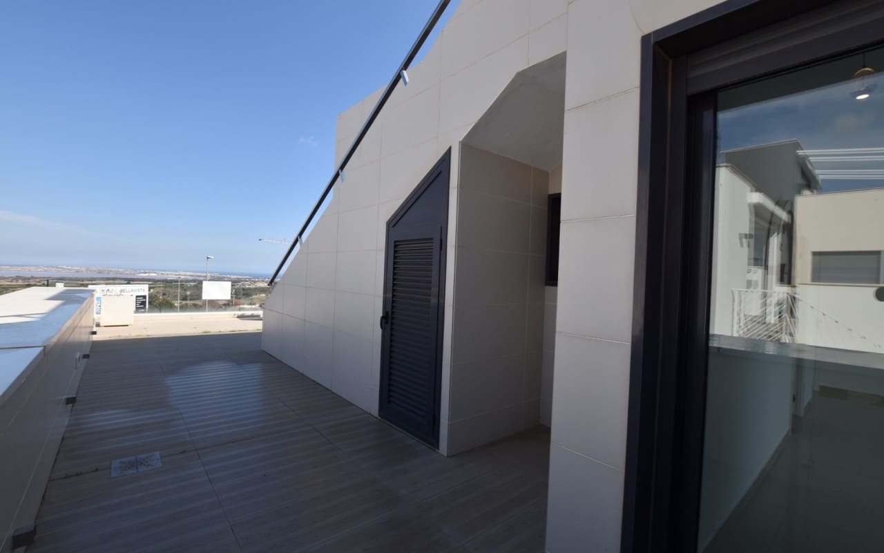 5 bedroom Villa for sale in San Miguel de Salinas with pool - € 995,000 (Ref: 9876851)
