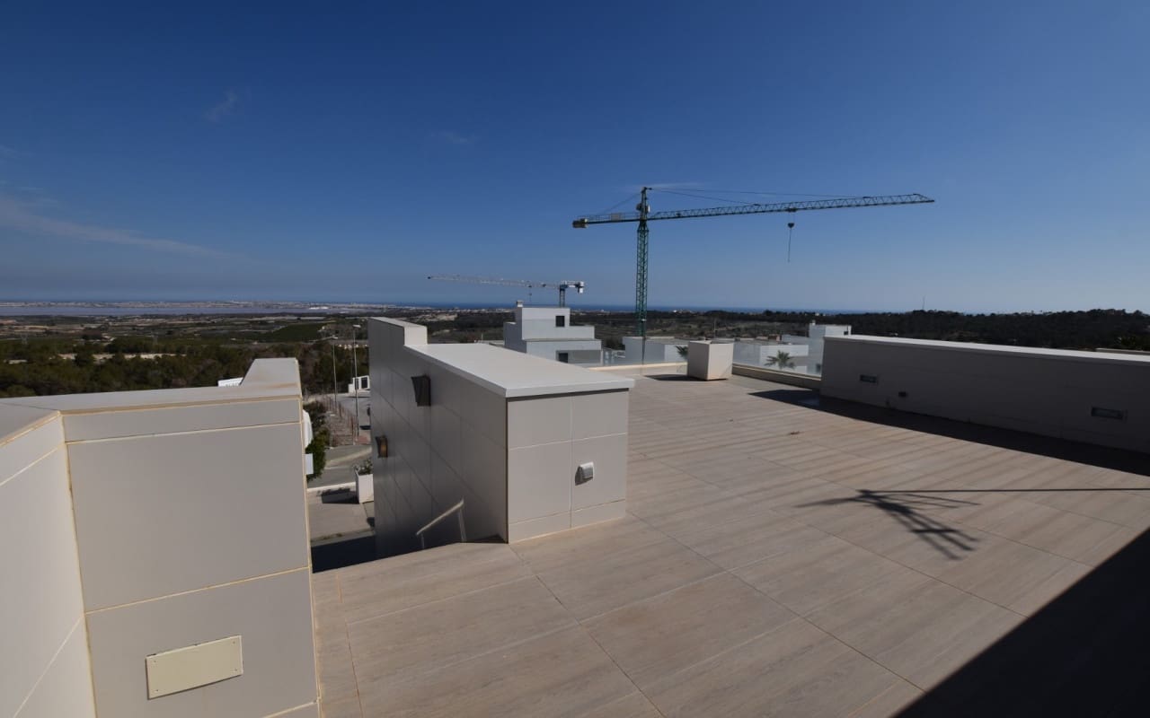 5 bedroom Villa for sale in San Miguel de Salinas with pool - € 995,000 (Ref: 9876851)