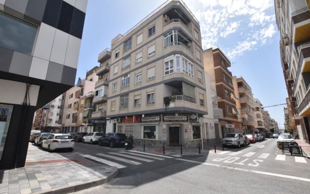2 chambre Appartement de Plage à vendre à Centro - Muelle Pesquero, Torrevieja - 156 000 € (Ref: 9876854)
