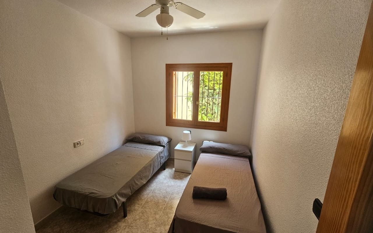2 soveværelse Strandlejlighed til salg i Playa Flamenca med swimmingpool - € 185.000 (Ref: 9876855)